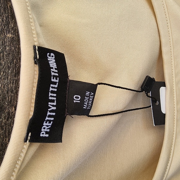 Pretty Little Thing Nude Bodysuit Size 10 - Picture 3 of 6